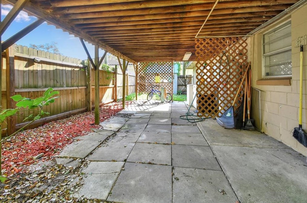 156 Seminole Ave, Lake Mary FL  32746-2929 exterior