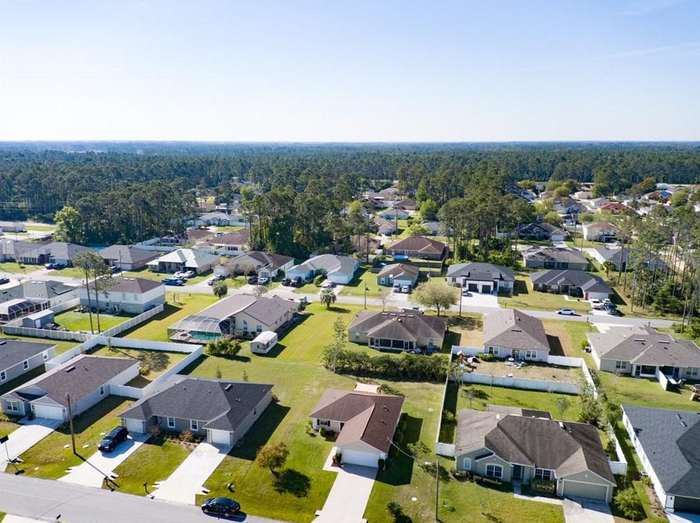 13 Regis Ln, Palm Coast FL  32164-6660 exterior