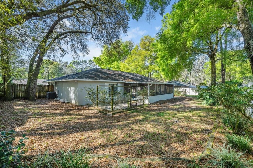 1775 Trinidad St, Deland FL  32720-1960 exterior