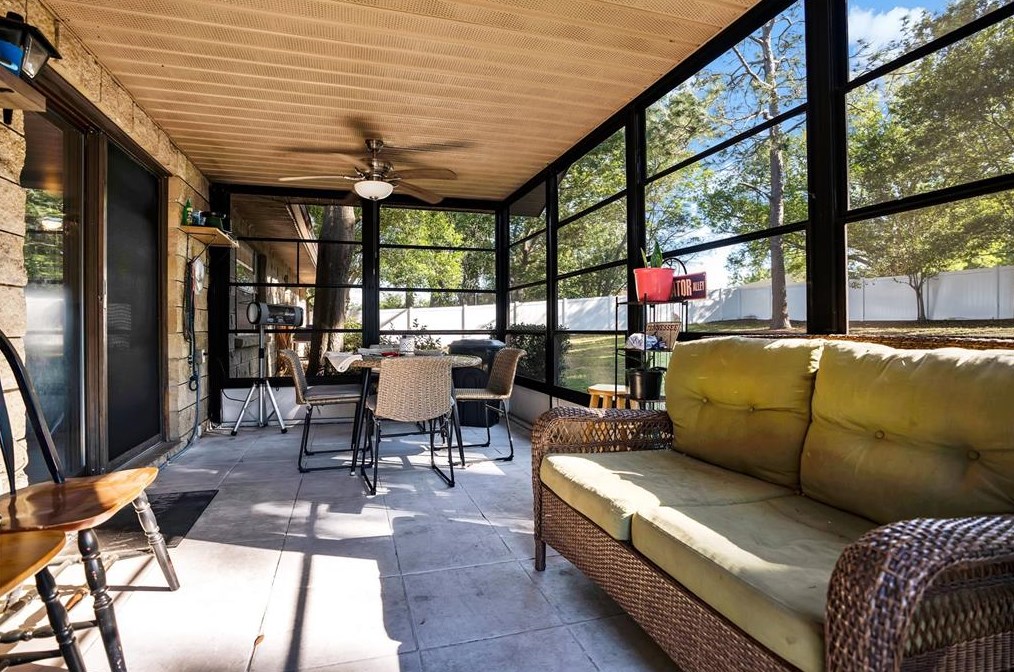 1060 Silver Rd, Ocala FL  34472-2362 exterior