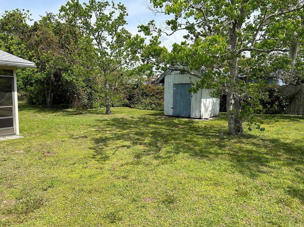 2842 Hayes Ln, Deltona FL  32738-3419 exterior