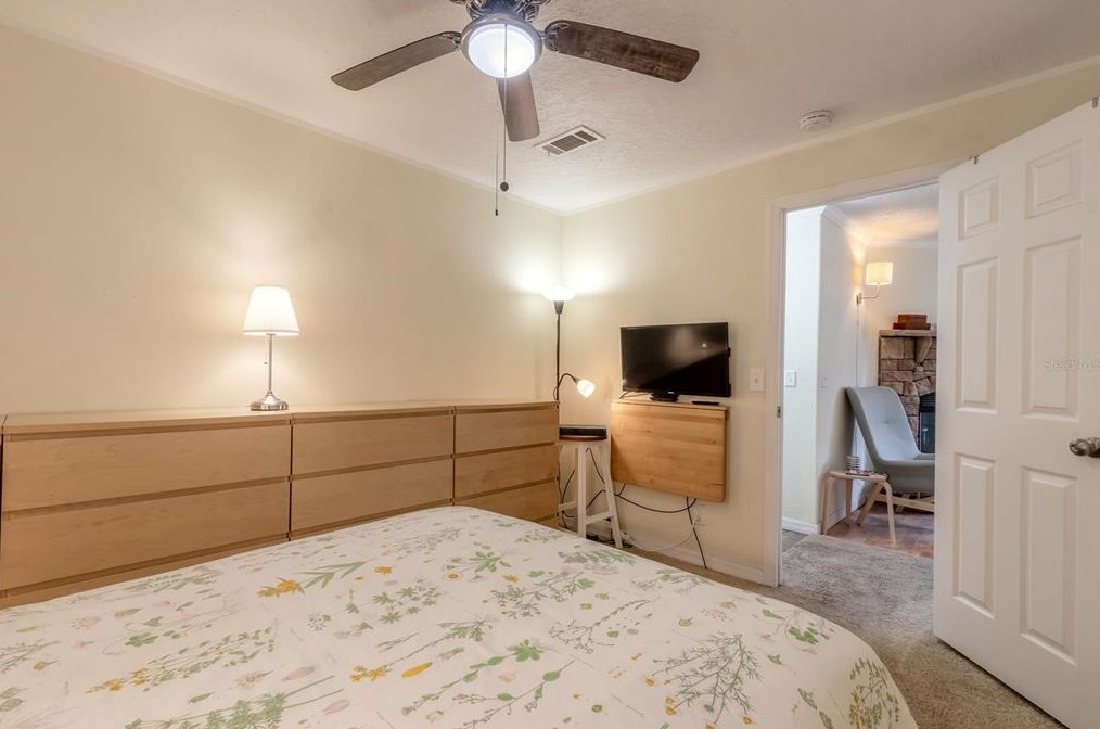 1091 Green Acres Cir, Daytona Beach FL  32119-2449 exterior