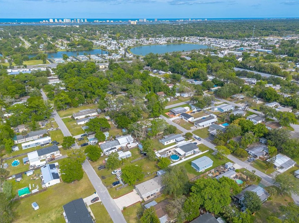 1091 Green Acres Cir, Daytona Beach FL  32119-2449 exterior