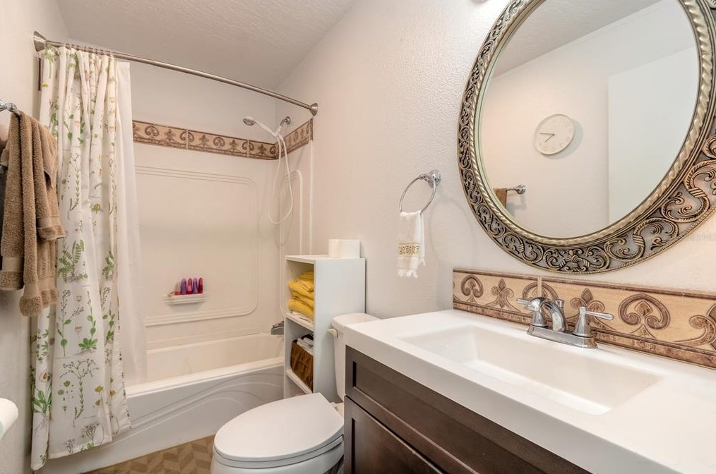 1091 Green Acres Cir, Daytona Beach FL  32119-2449 exterior