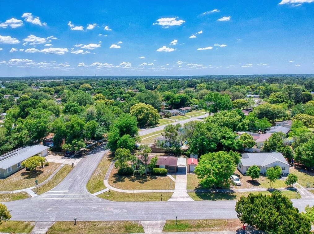 2691 Kimberly Dr, Deltona FL  32738-2495 exterior