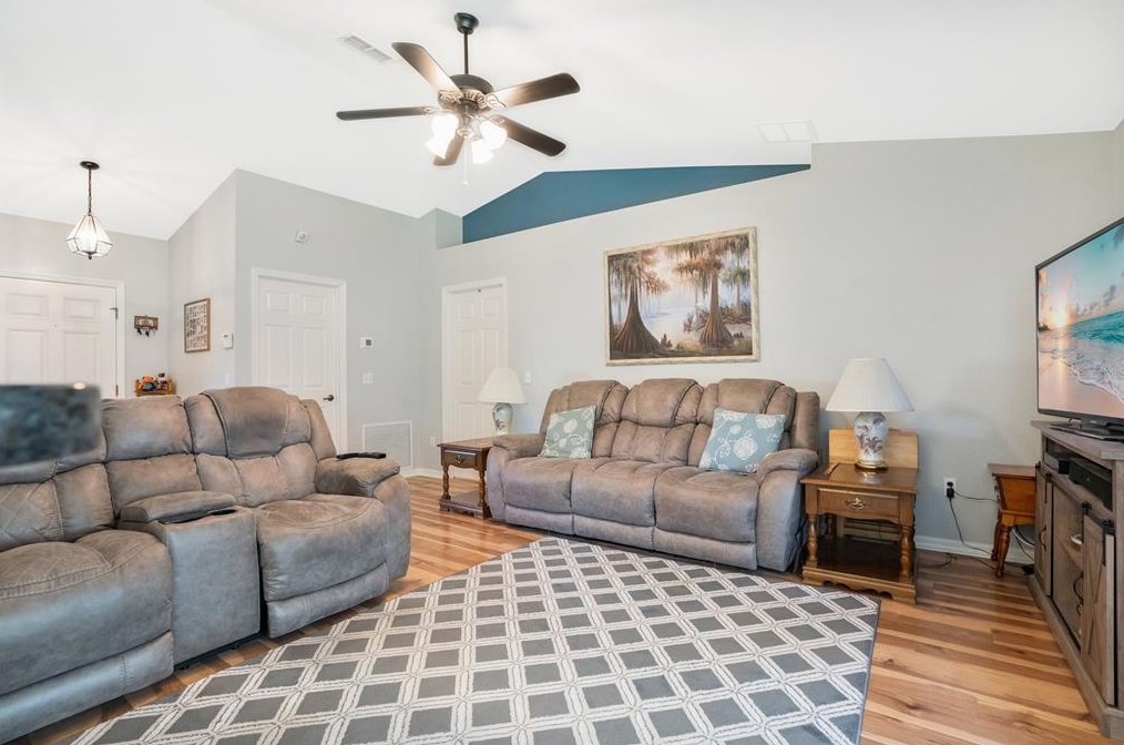 61 Redwood Rd, Ocala FL  34472-9515 exterior