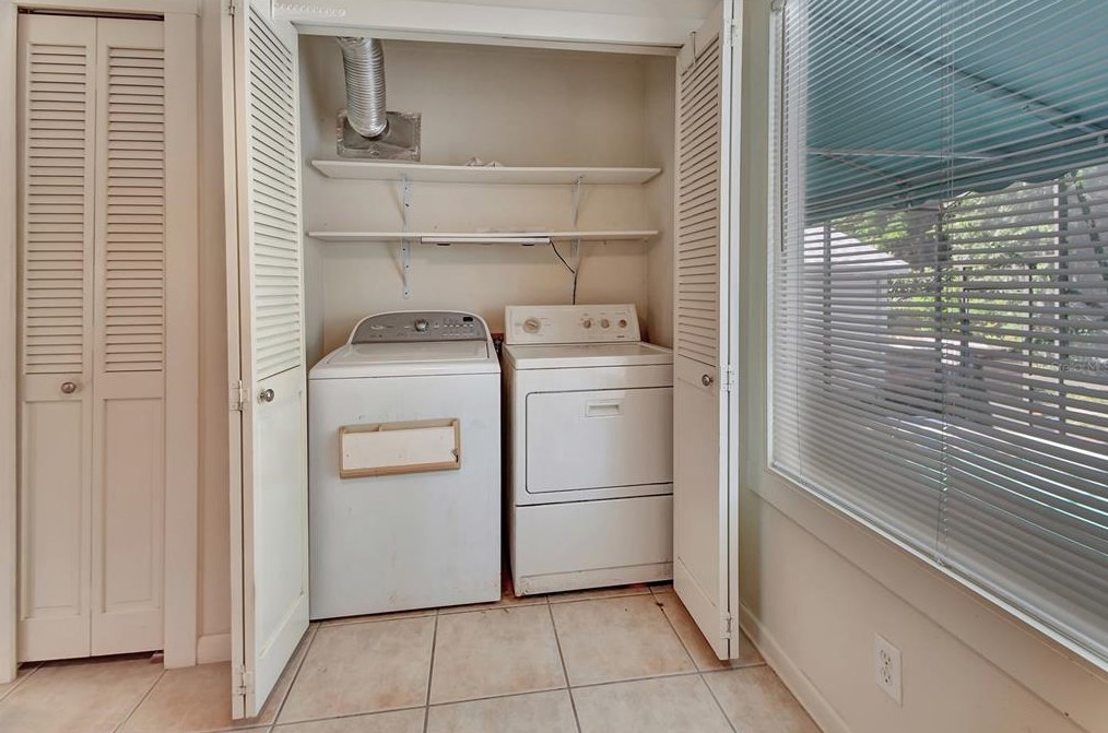 130 Garfield Ave, Deland FL  32724-4408 exterior