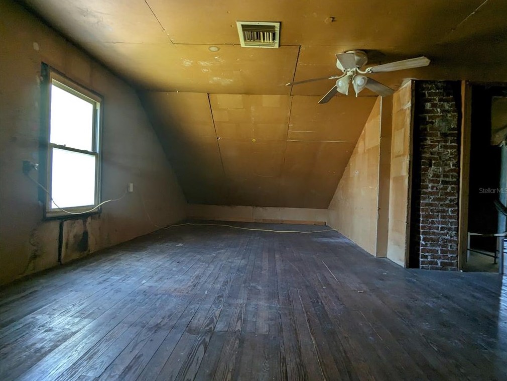 119 Leon Ave, Deland FL  32720-5015 exterior