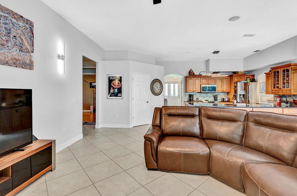 7 Carrington Ln, Ormond Beach FL  32174-3896 exterior