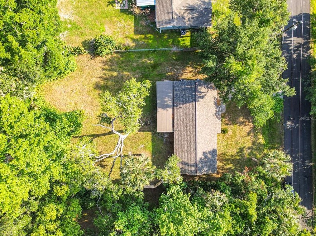 1522 Center St, Deland FL 32720-3001 exterior