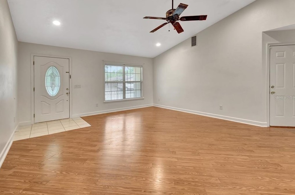 1104 Helen Dr, Deland FL  32720-6558 exterior