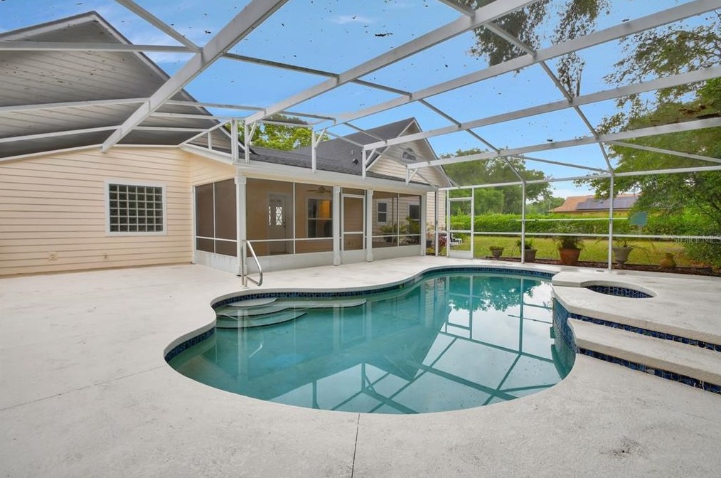 1536 Robinwood Dr, Deland FL  32720-2596 exterior