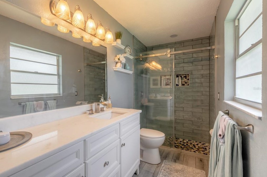 502 Sandy Oaks Blvd, Ormond Beach FL  32174-6130 exterior