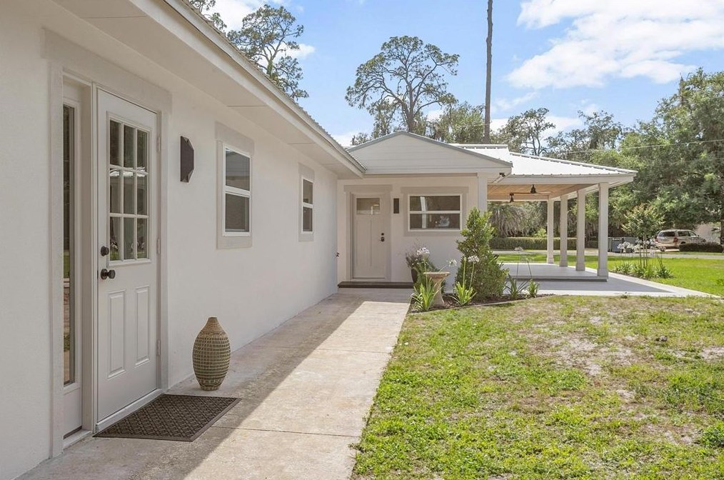 131 Interlake Ave, Deland FL 32724-4803 exterior