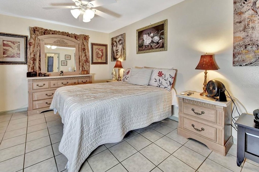 2374 Belen Dr, Deltona FL  32738-7844 exterior