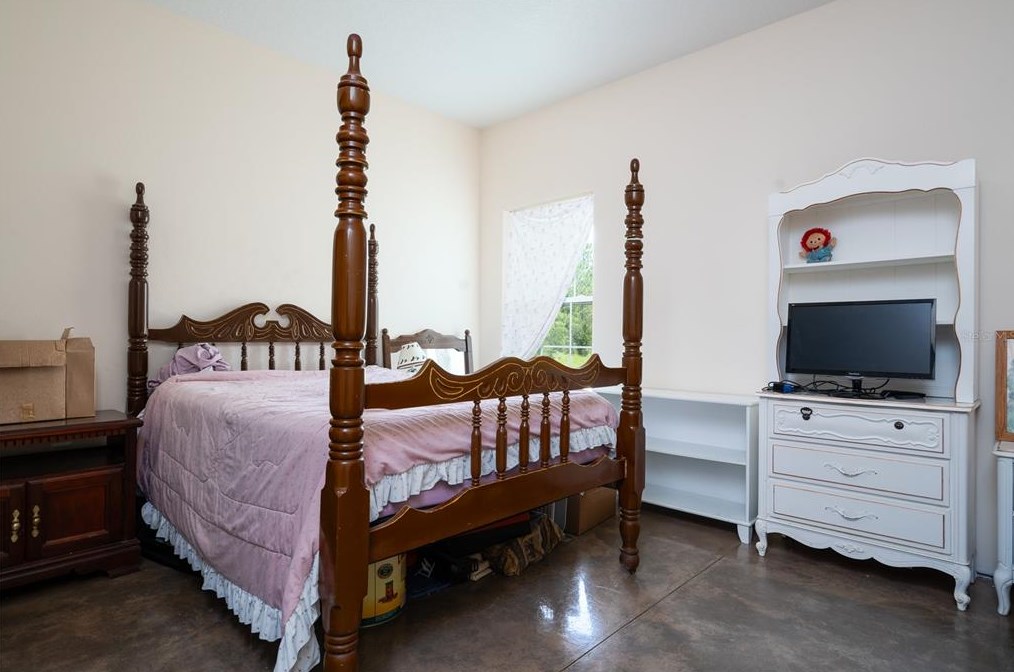 32861 Frst Dr, Deland FL  exterior