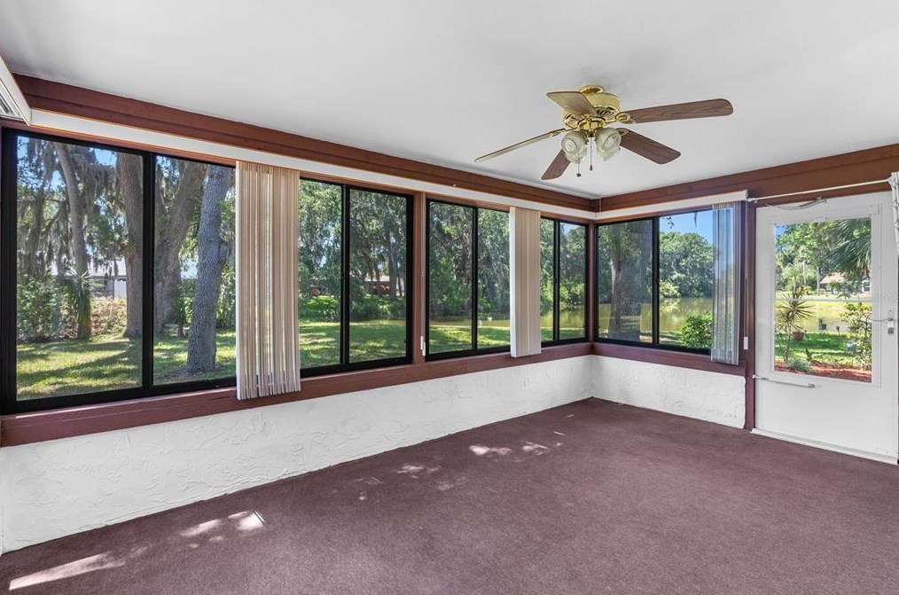 894 Stonybrook Cir, Daytona Beach FL  32127-4954 exterior