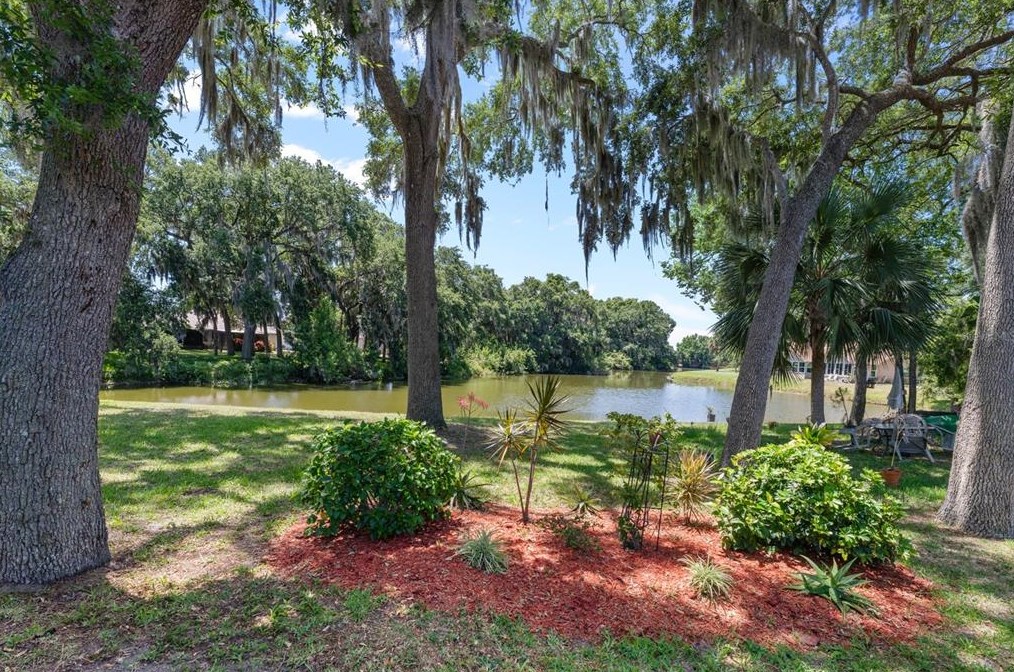 894 Stonybrook Cir, Daytona Beach FL  32127-4954 exterior