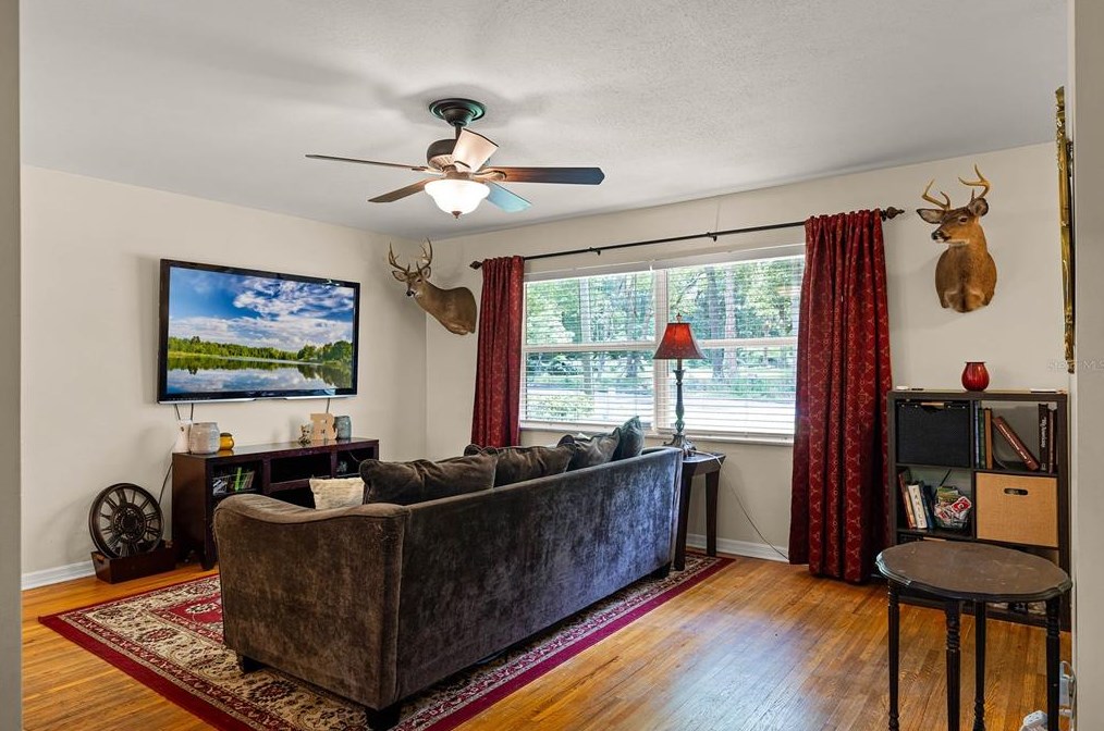 744 Woodward Ave, Deland FL  32720-6539 exterior