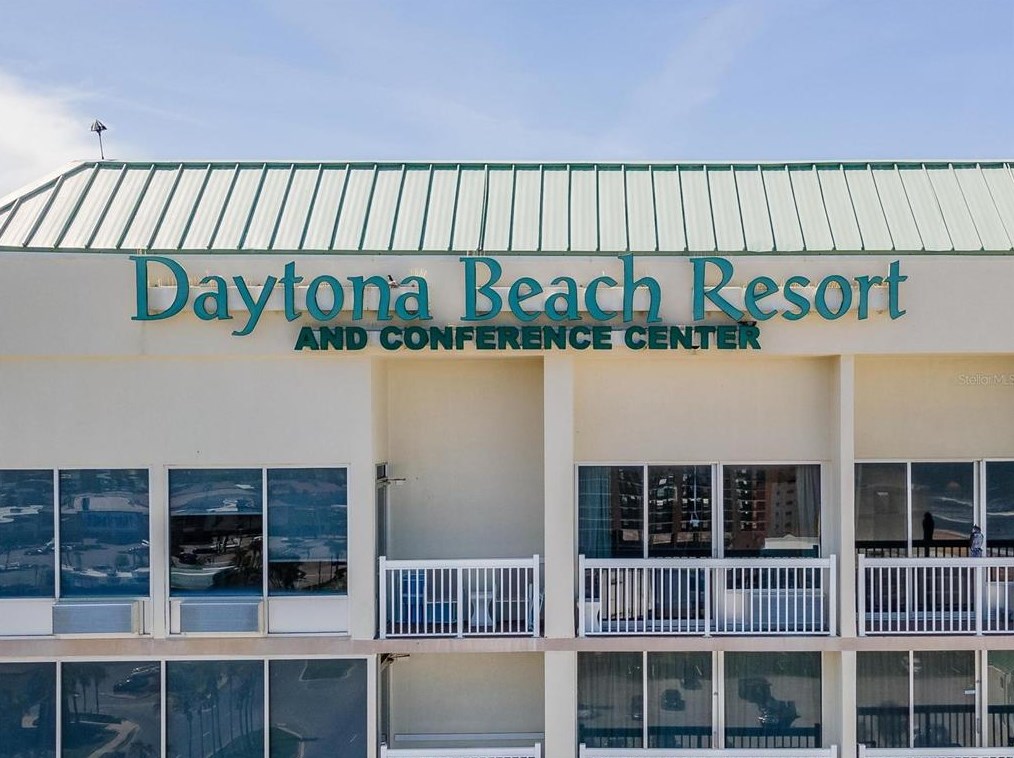 2700 Atlantic Ave, Daytona Beach FL 32118-5702 exterior