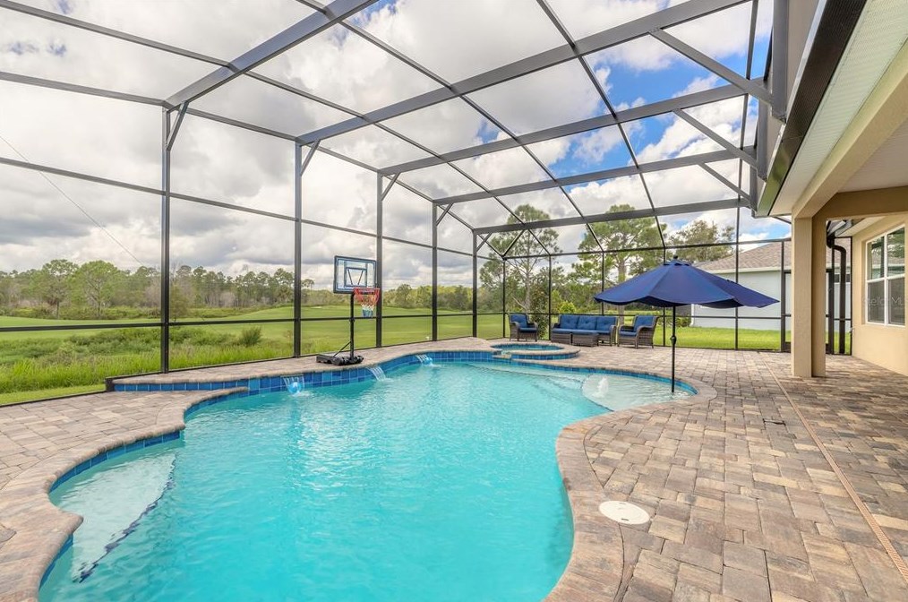 1074 Victoria Hl Dr, Deland FL  32724 exterior