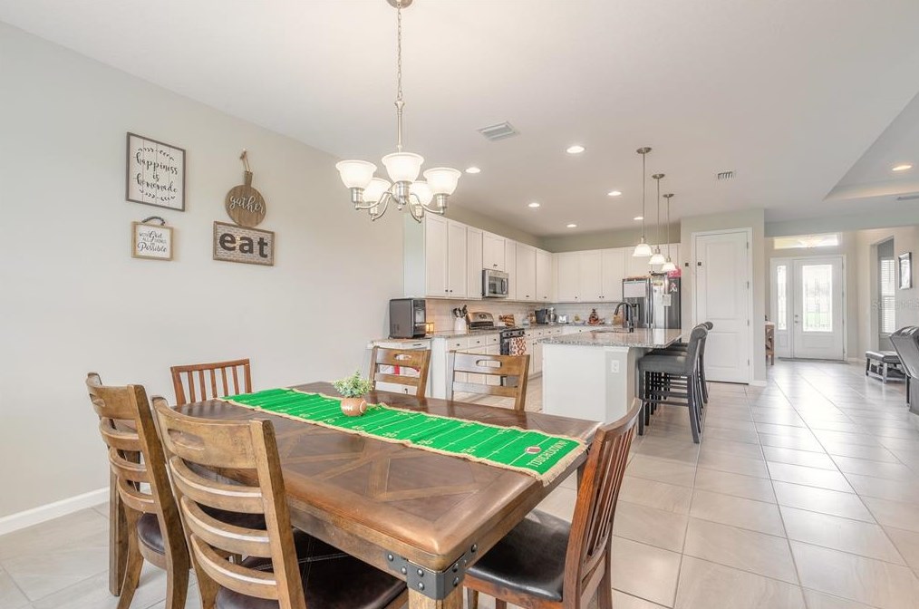 1074 Victoria Hl Dr, Deland FL  32724 exterior