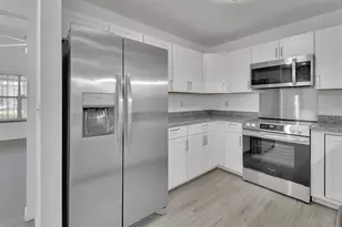 2400 S Glen Eagles Dr, Deland, FL 32724 - Photo 35