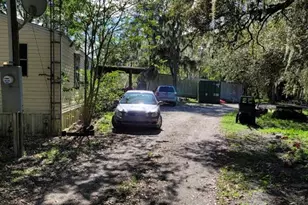 213 Clifton Rd, Crescent City, FL 32112 - Photo 3