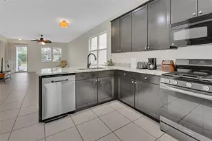 203 W Tarrington Dr, Deland, FL 32724 - Photo 11