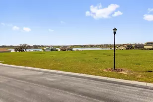 521 Blue Flag Dr, Auburndale, FL 33823 - Photo 1