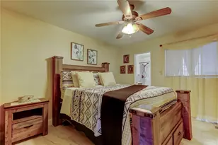 5820 43rd Terrace N, Saint Petersburg, FL 33709 - Photo 11