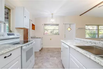 782 Valencia Avenue, Orange City, FL 32763 - Photo 7