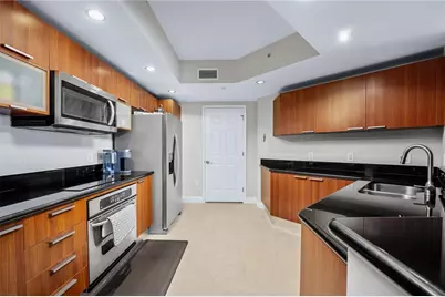 241 Riverside Drive #304, Daytona Beach, FL 32117 - Photo 13