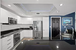 241 Riverside Dr, Daytona Beach, FL 32117 - Photo 11