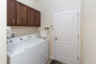 319 E Victoria Trails Blvd, Deland, FL 32724 - Photo 37