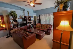 913 Lake Lindley Dr N, Deland, FL 32724 - Photo 5