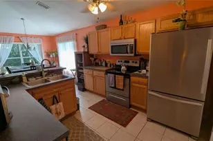 913 Lake Lindley Dr N, Deland, FL 32724 - Photo 9