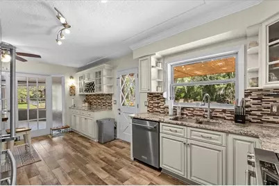 800 Hidden Oaks Lane, Oak Hill, FL 32759 - Photo 15