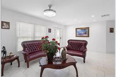 2048 Laredo Drive, Deltona, FL 32738 - Photo 7