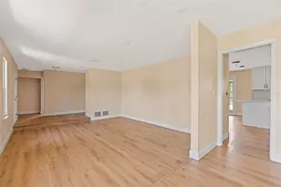 825 Wells Dr, South Daytona, FL 32119 - Photo 7