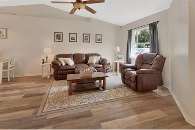 414 Lancaster Avenue, Orange City, FL 32763 - Photo 5