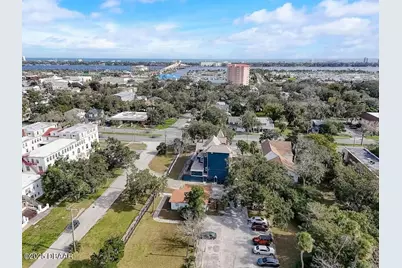 404 S Ridgewood Avenue, Daytona Beach, FL 32114 - Photo 5