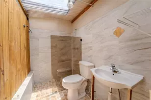 1660 E Apache Cir, Deltona, FL 32725 - Photo 23