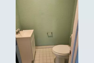 227 W Beresford Avenue, Deland, FL 32720 - Photo 5