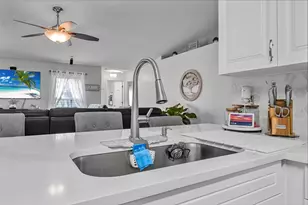 973 Radford Dr, Deltona, FL 32738 - Photo 5