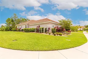 2816 E Venetian Lake Cir, New Smyrna Beach, FL 32168 - Photo 3