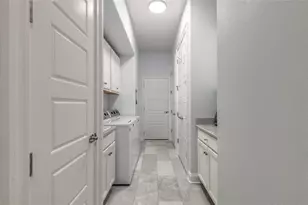 2816 E Venetian Lake Cir, New Smyrna Beach, FL 32168 - Photo 11