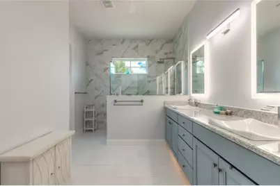 2816 E Venetian Lake Circle, New Smyrna Beach, FL 32168 - Photo 17