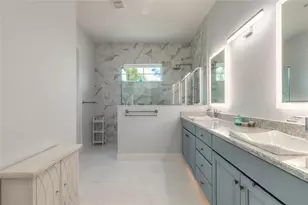 2816 E Venetian Lake Cir, New Smyrna Beach, FL 32168 - Photo 17