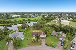 2816 S Elston Dr, Deltona, FL 32738 - Photo 41